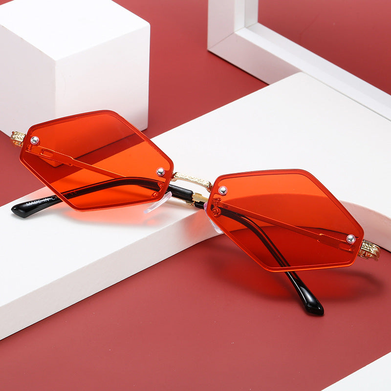 Damen Herzförmige Sonnenbrille im trendigen Design Brehn
