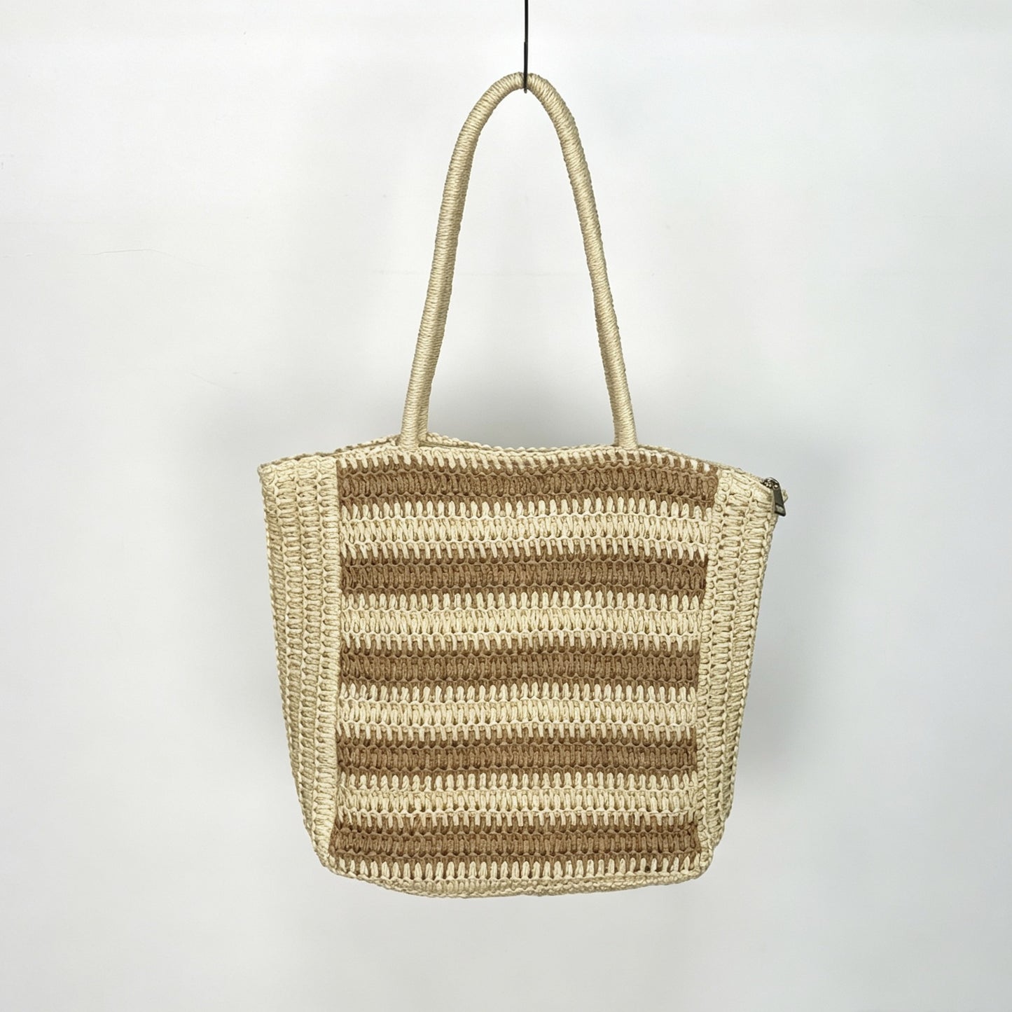 Designer Basttasche mit Grafischem Streifenmuster Brehn