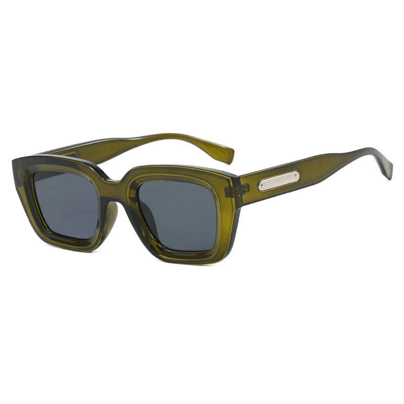 Damen quadratische Sonnenbrille mit transparentem Rahmen und braunen Gläsern Brehn