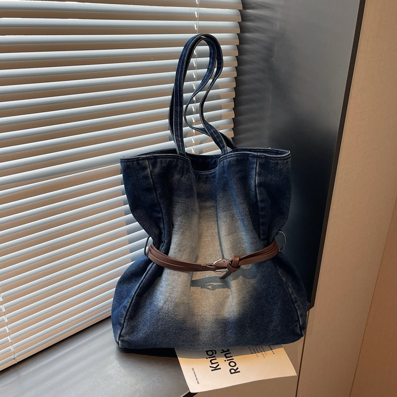 Geräumige Denim-Tasche