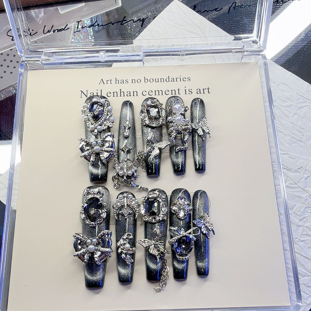 Glamourös mit Strass verzierte Nagelkunst-Set