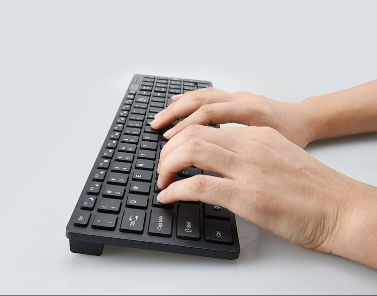 Kabellose Tastatur und Maus Combo Brehn