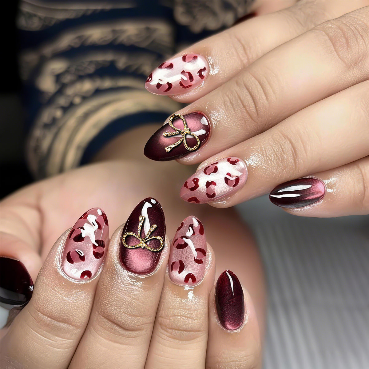 Künstlerischer Leopardenprint und Schleifen Press-On Nagelkunst Brehn