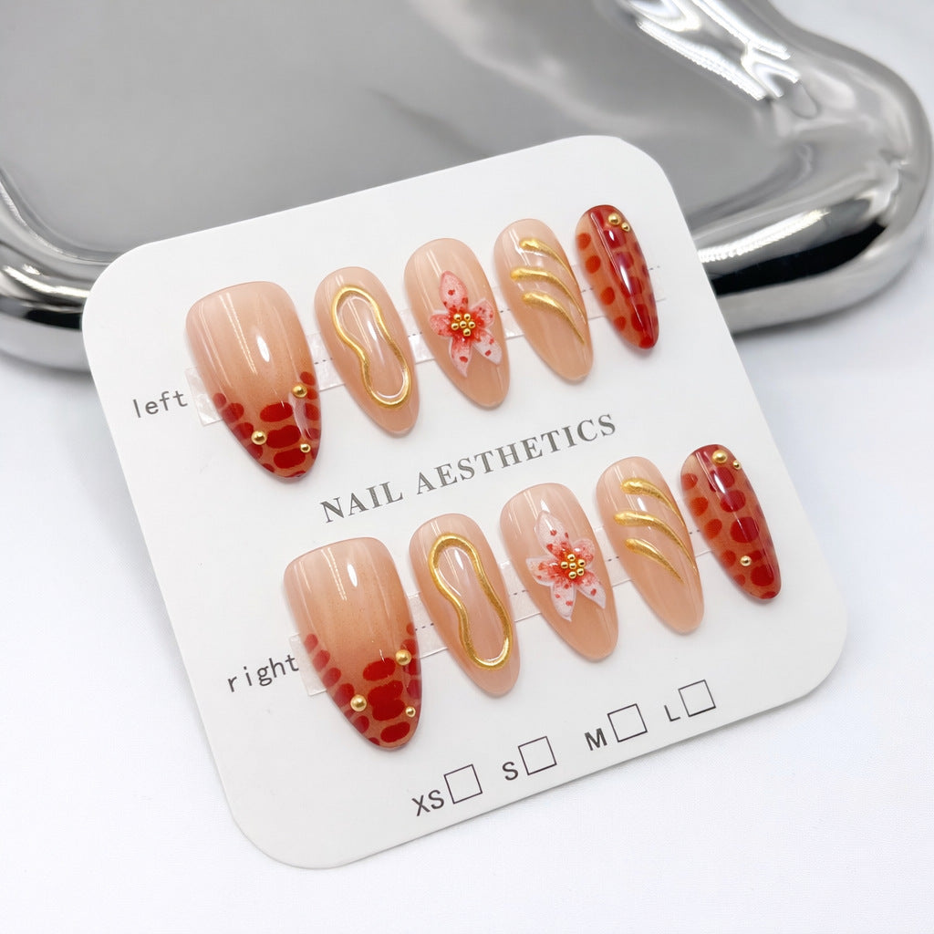 Künstlerische Nagelkunst Brehn