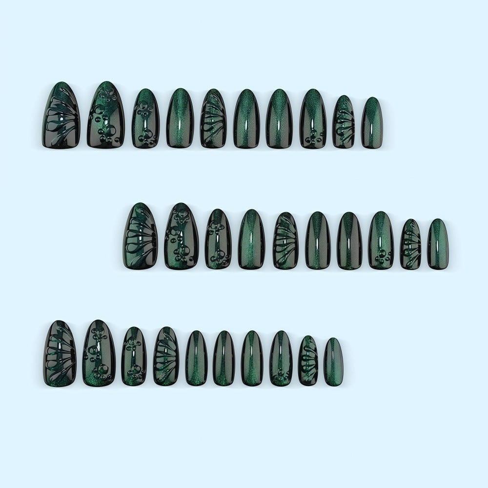 Kreatives Kunstnagelset mit stilvollen 3D-Effekten Brehn