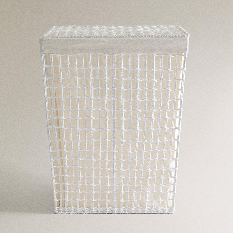 Moderner Wäschekorb mit gesticktem Muster Brehn