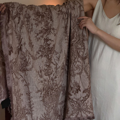 Dekorative Jacquard-gewebte Wurfdecke mit Fransenrand
