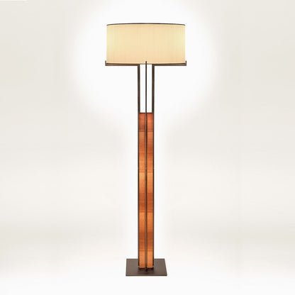 Moderne Holz Tischlampe mit einzigartigem Schirm