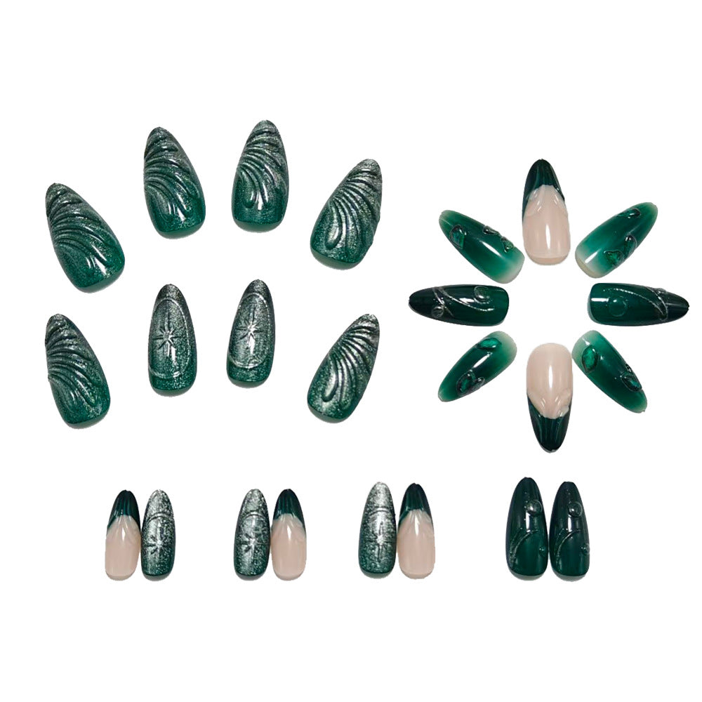 Exklusive Kunstnägel mit Botanischen Designs Brehn