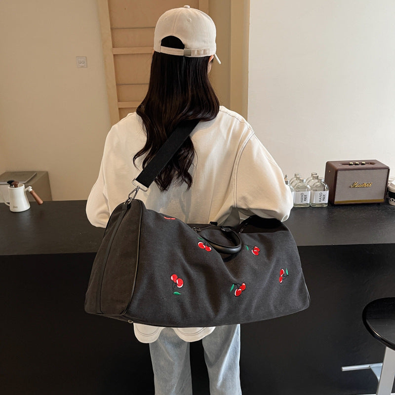 Elegante bestickte Reisetasche Brehn