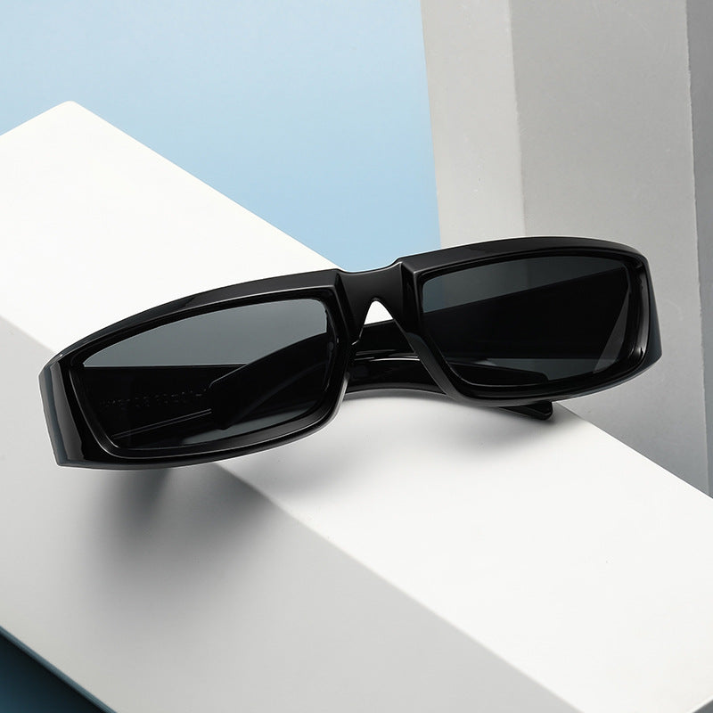 Damen sportliche Sonnenbrille mit robustem und ergonomischem Design Brehn