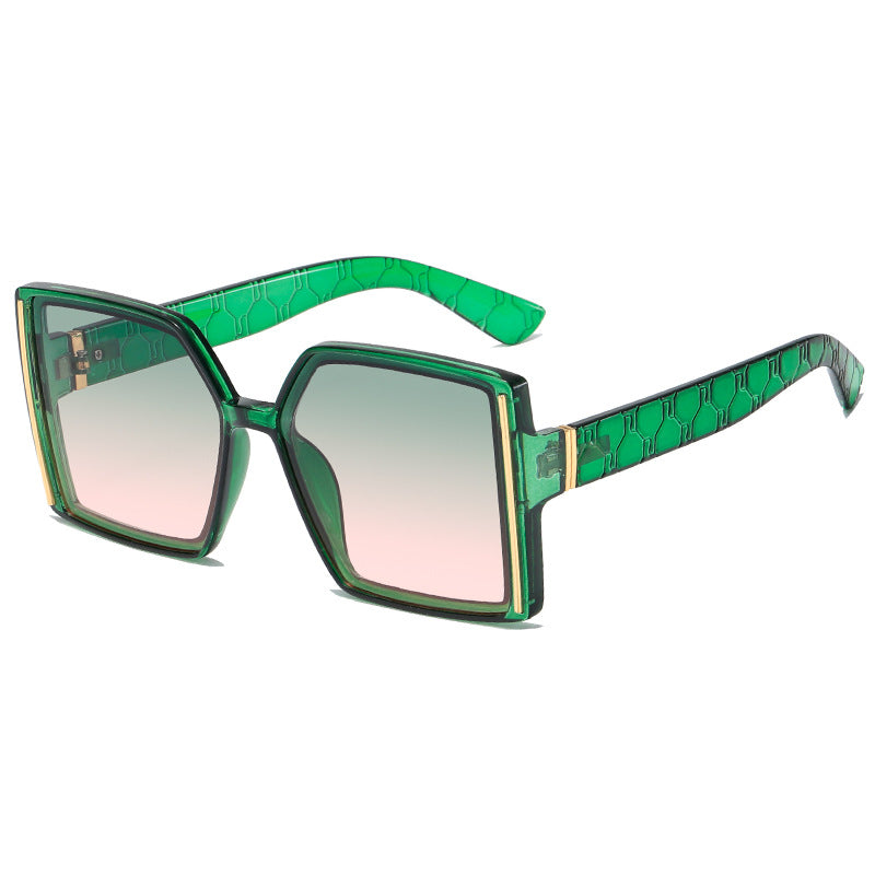 Damen modische Sonnenbrille im retro-inspirierten Design Brehn