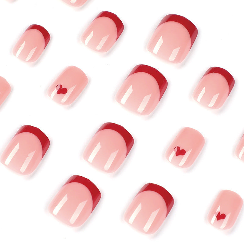 Künstlerisches Herzdesign Press-On Nagelset Brehn