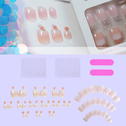 Kunstnagelset mit eleganten Formen und glattem Finish Brehn