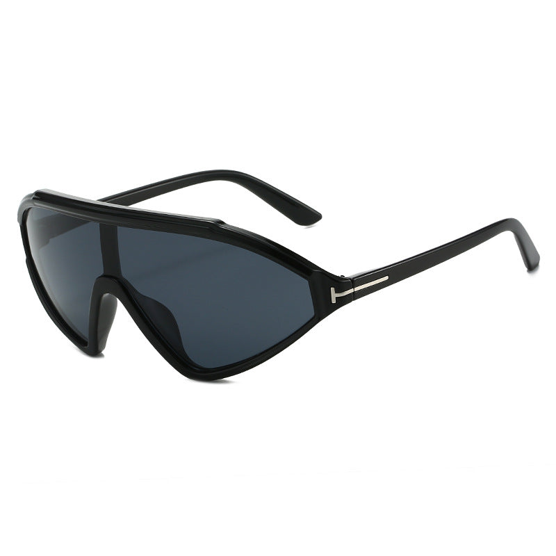 Damen sportliche Sonnenbrille mit ergonomischem Vollranddesign Brehn