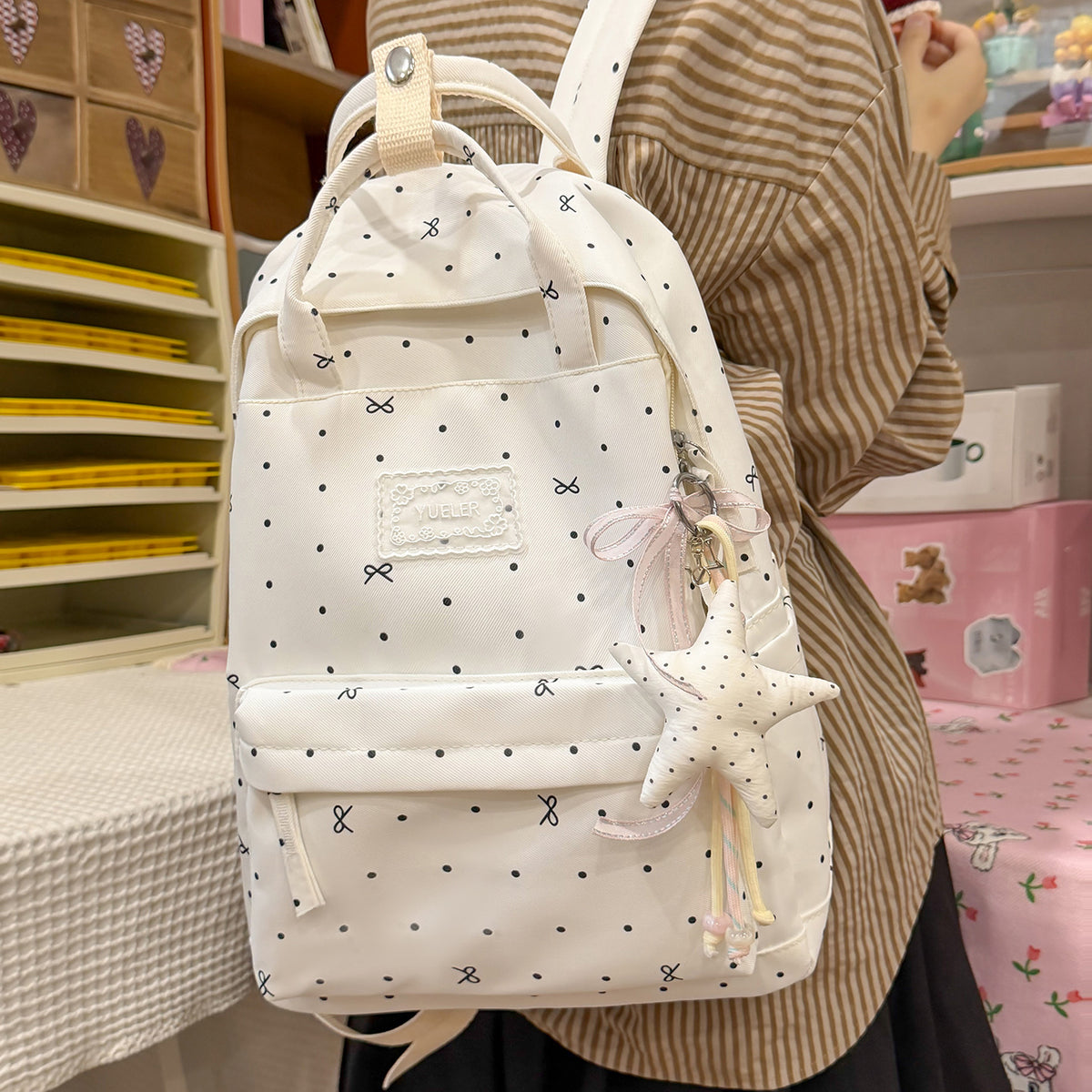 Stylischer gepunkteter Rucksack Brehn