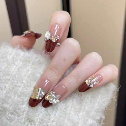 Stylisches Nagelkunst Press-On Set mit Glitter und glänzendem Finish Brehn
