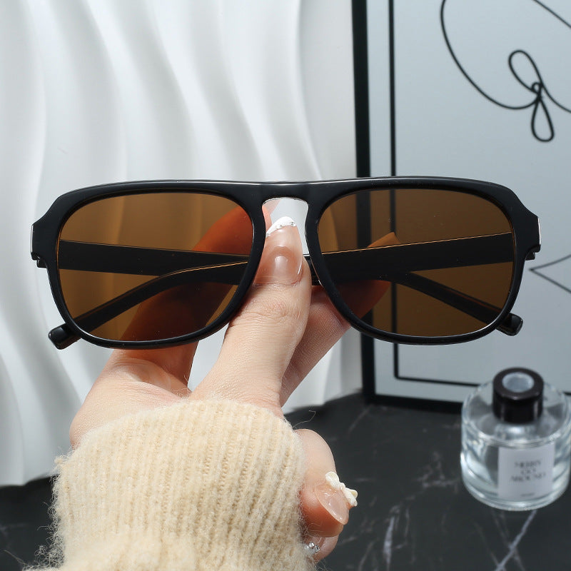 Damen moderne rechteckige Sonnenbrille mit polarisierenden Gläsern Brehn