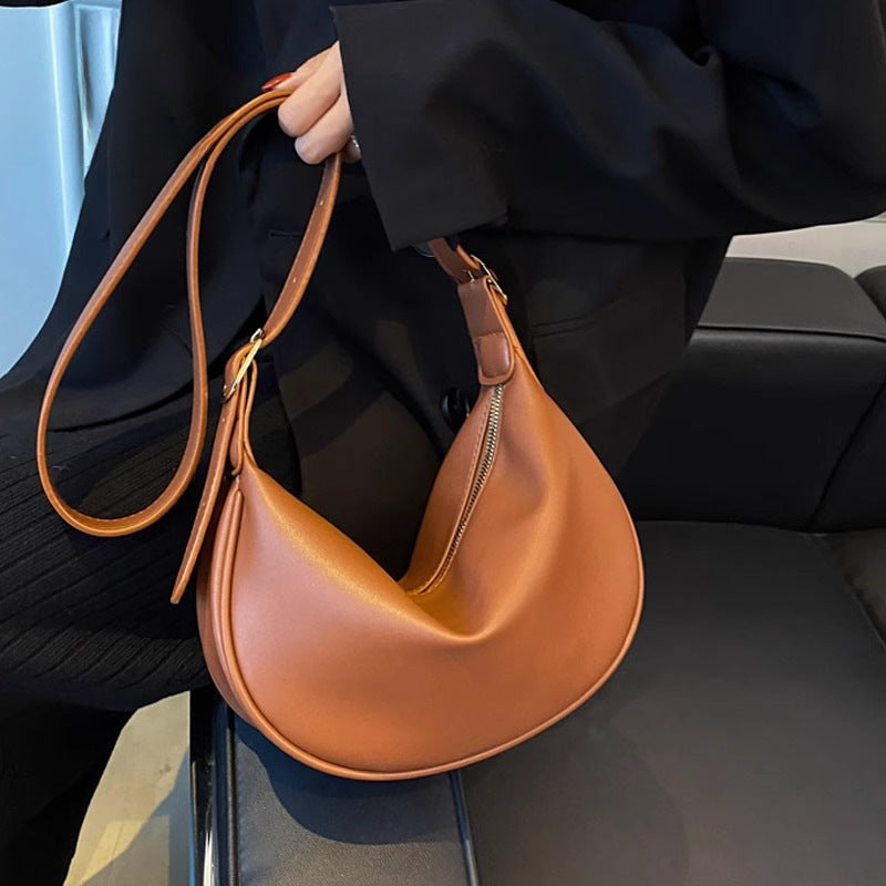Zeitgenössische Schultertasche Brehn