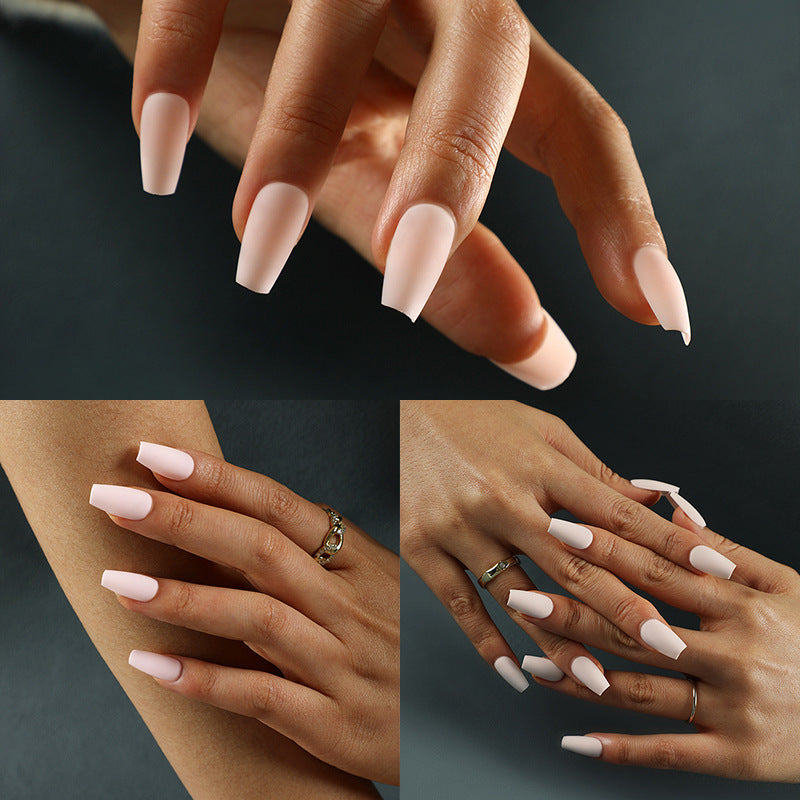 Kunstvolle Nagelverlängerungen im modernen Stil Brehn
