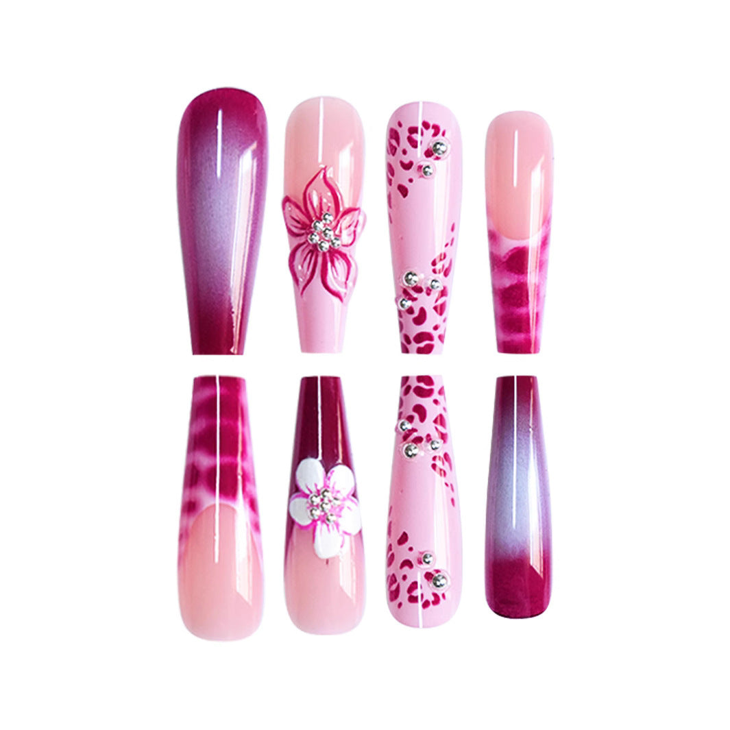 Florale dekorative Press-On-Nagelkunst Brehn