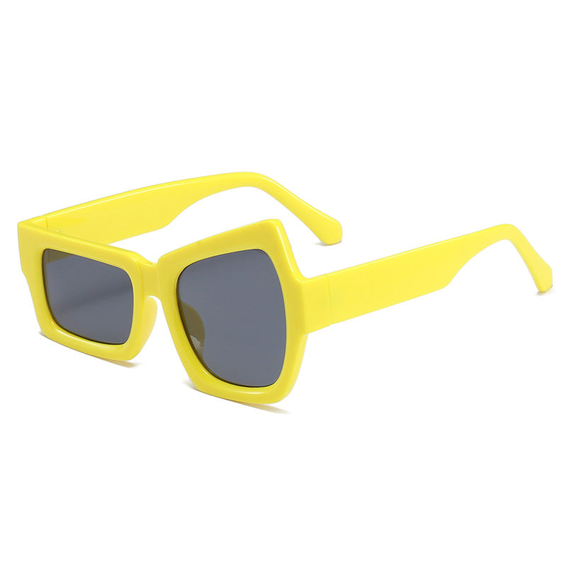 Damen quadratische Sonnenbrille mit modernem, minimalistischem Design Brehn
