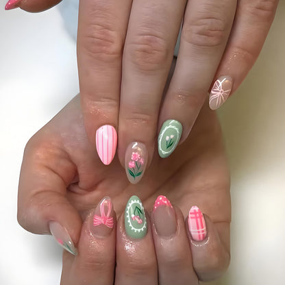 Kunstnagelset mit floralen und verspielten Designs Brehn