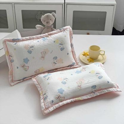Baby Musselin Kissen Set mit Bärenmotiv & weichem Gaze-Rüschensamt