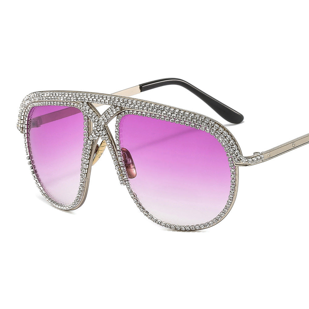 Damen eleganten Sonnenbrille mit glitzerndem Rahmen und gradienten Gläsern Brehn