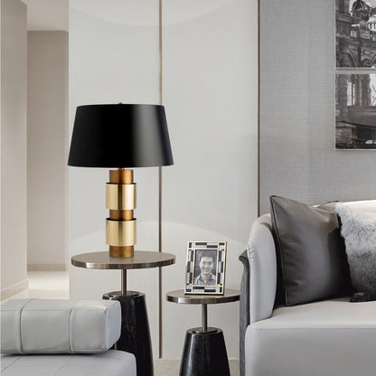 Elegante geometrische Tischlampe