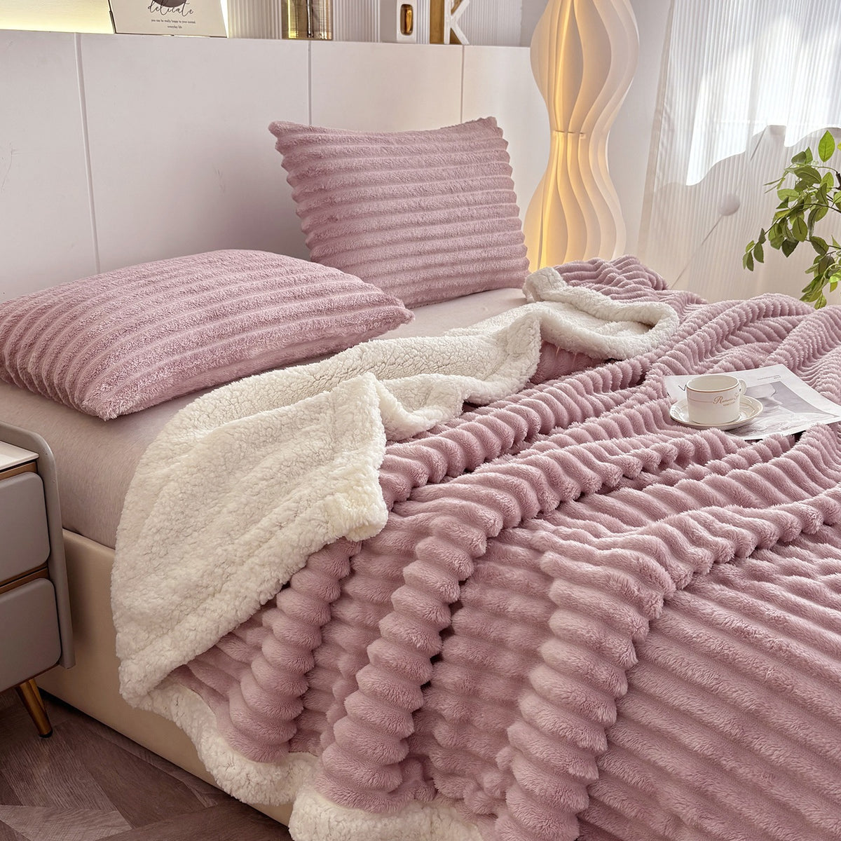 Luxuriöse Plüsch Streifen Fleece Decke
