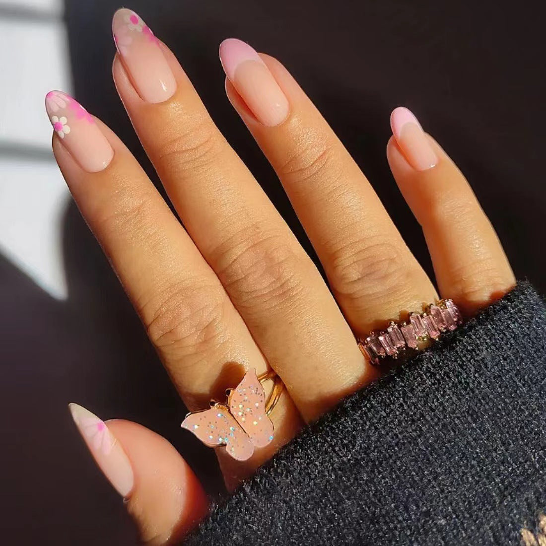 Blumeninspirierte Press-On Nagelset Brehn 1789085994