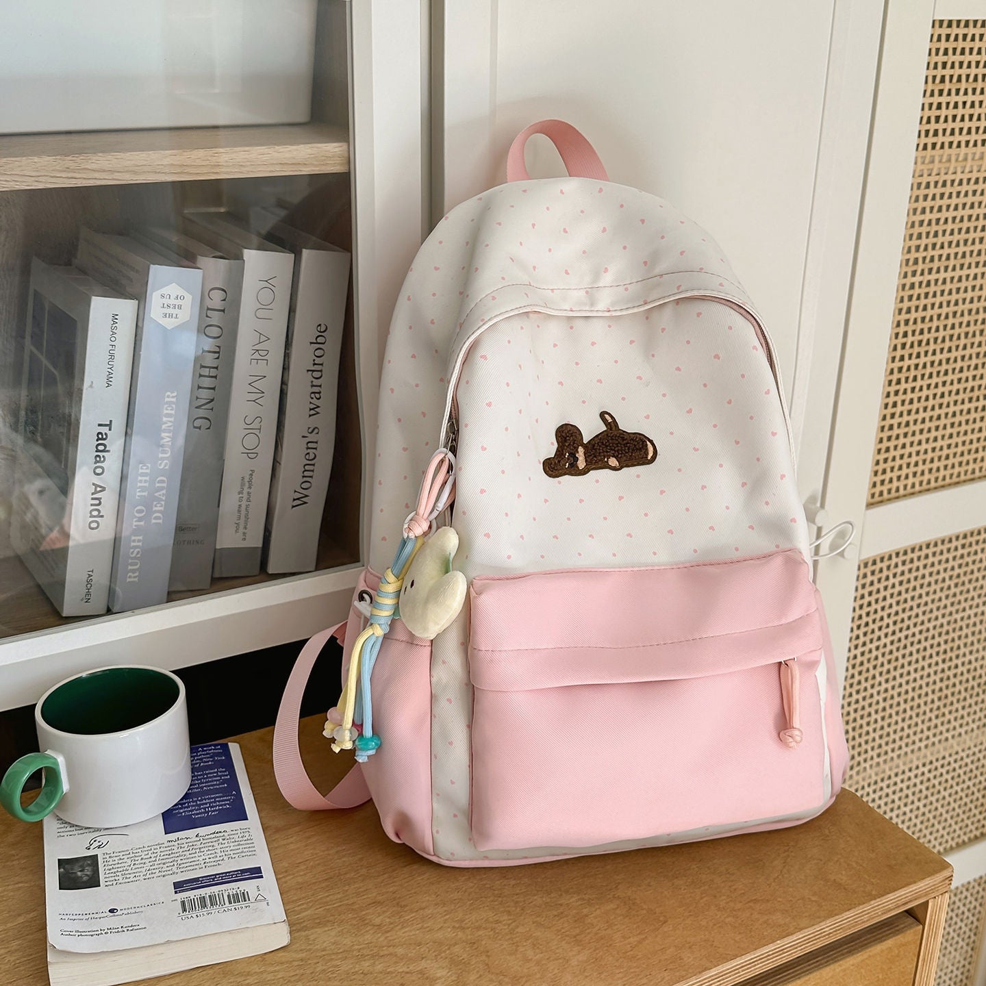 Verspielter gepunkteter animierter Rucksack Brehn
