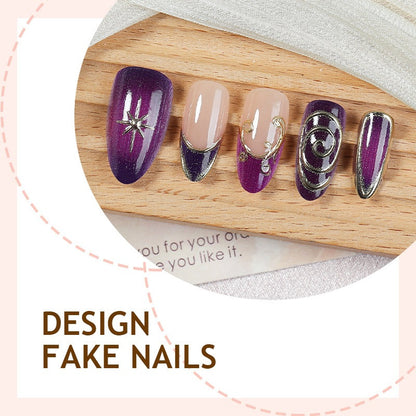 Glamouröses Kunstnagelset mit edlen Verzierungen Brehn