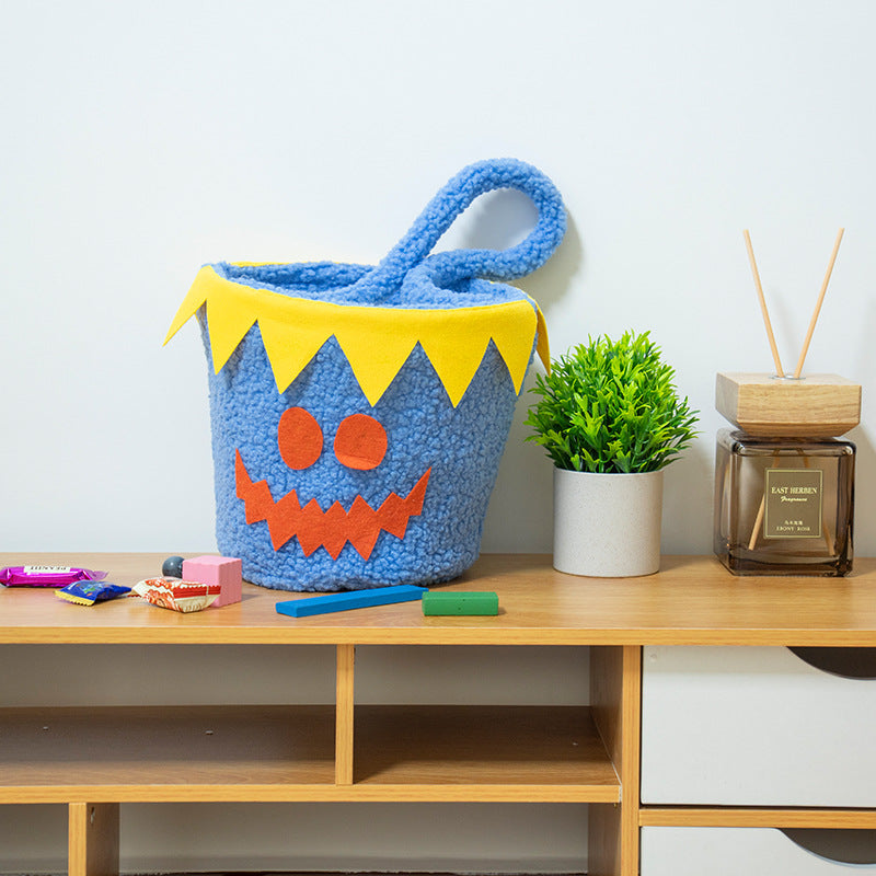 Verspielt Geschenkekorb mit süßem Halloween-Motiv
