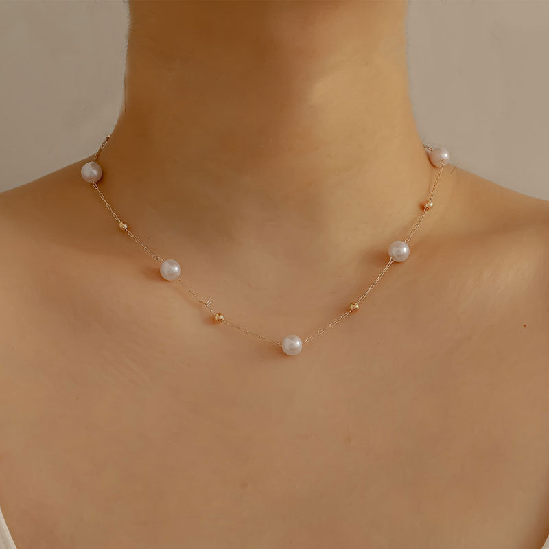 Elegante Perlen- und Goldkette Brehn