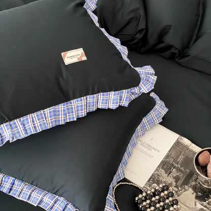 Luxus Baumwoll-Satin Bettdecken- und Bettwäsche-Set mit kontrastierendem Karorüschensaum