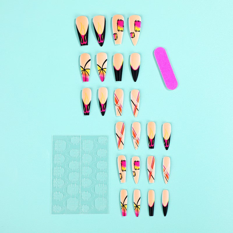 Kreatives Kunstnagelset mit farbenfrohen Designs Brehn