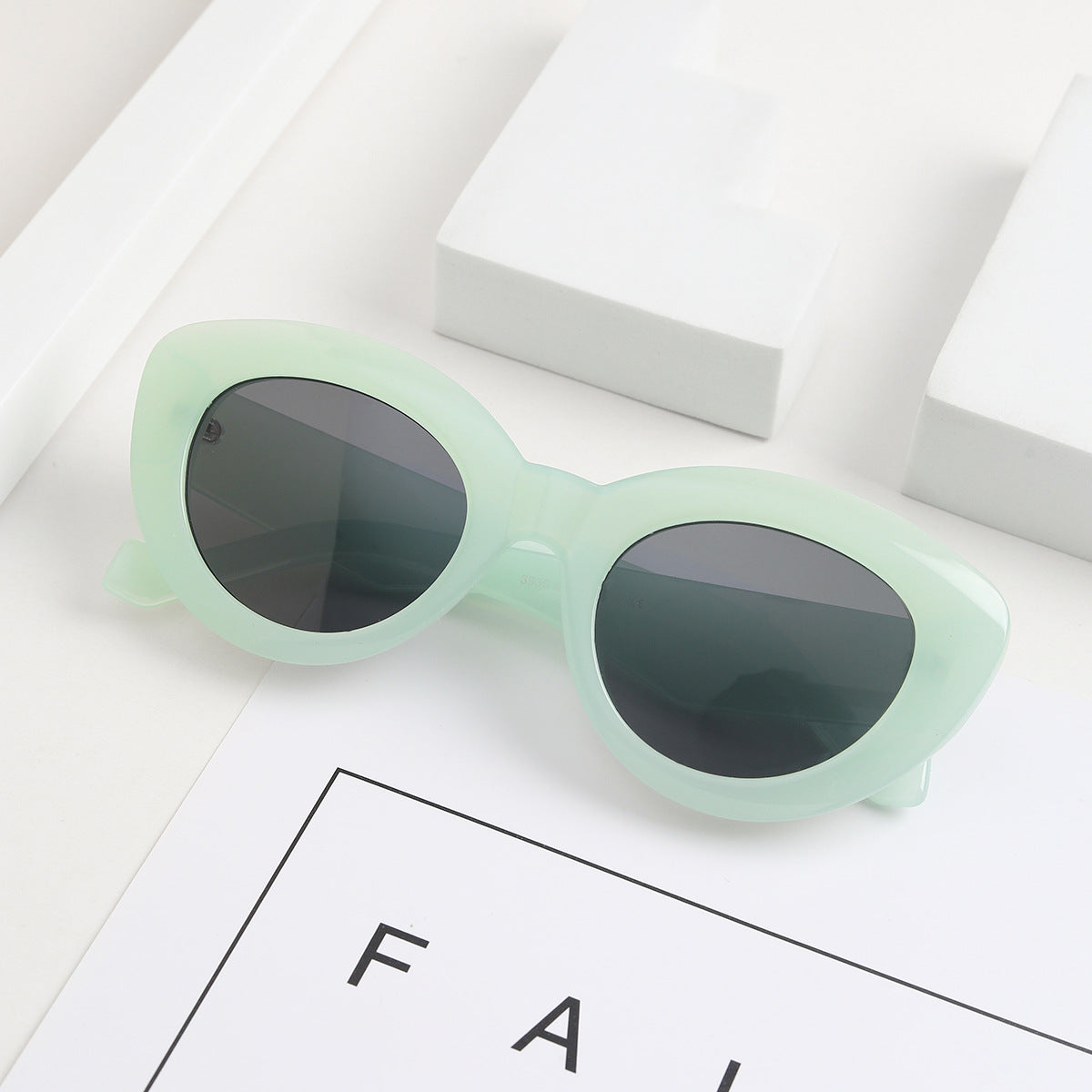 Damen Cat-Eye Sonnenbrille mit modischem Kunststoffrahmen Brehn