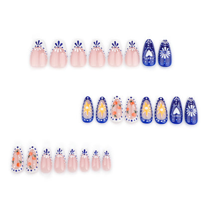 Kunstvolle Nagelkunst mit tropischen Motiven Brehn
