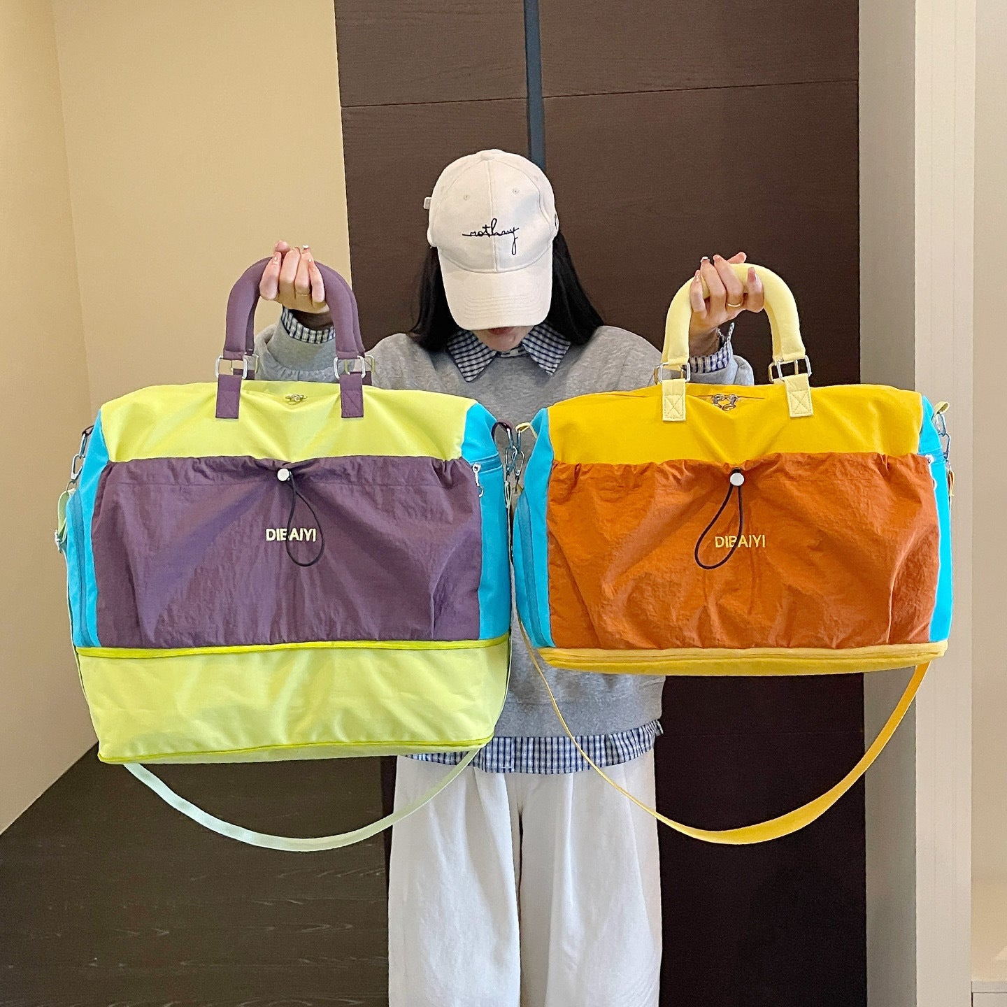 Stilvoller multifunktionaler Reisetasche Brehn