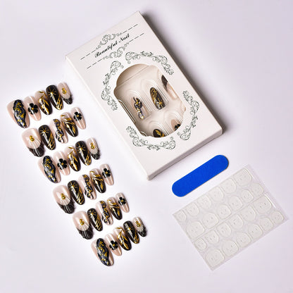 Künstlerisches Press-On-Nagelset mit Blumen- und Schmetterlingsdesigns