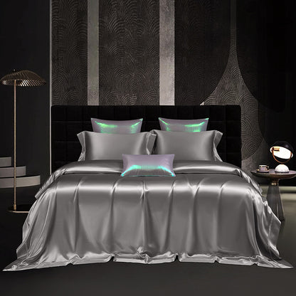 Luxuriöser seidenähnlicher Satin Bettwäsche Set mit Steppdecke und Kissenbezügen
