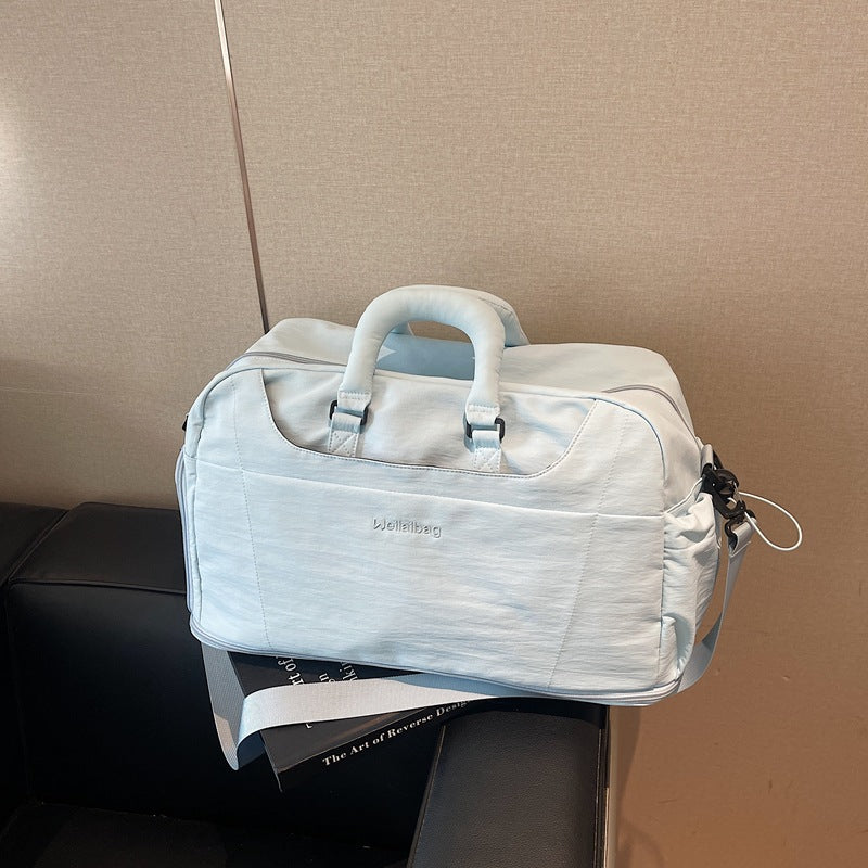 Stilvolle Sport- Und Reisetasche Mit Geräumigem Innenfach Brehn
