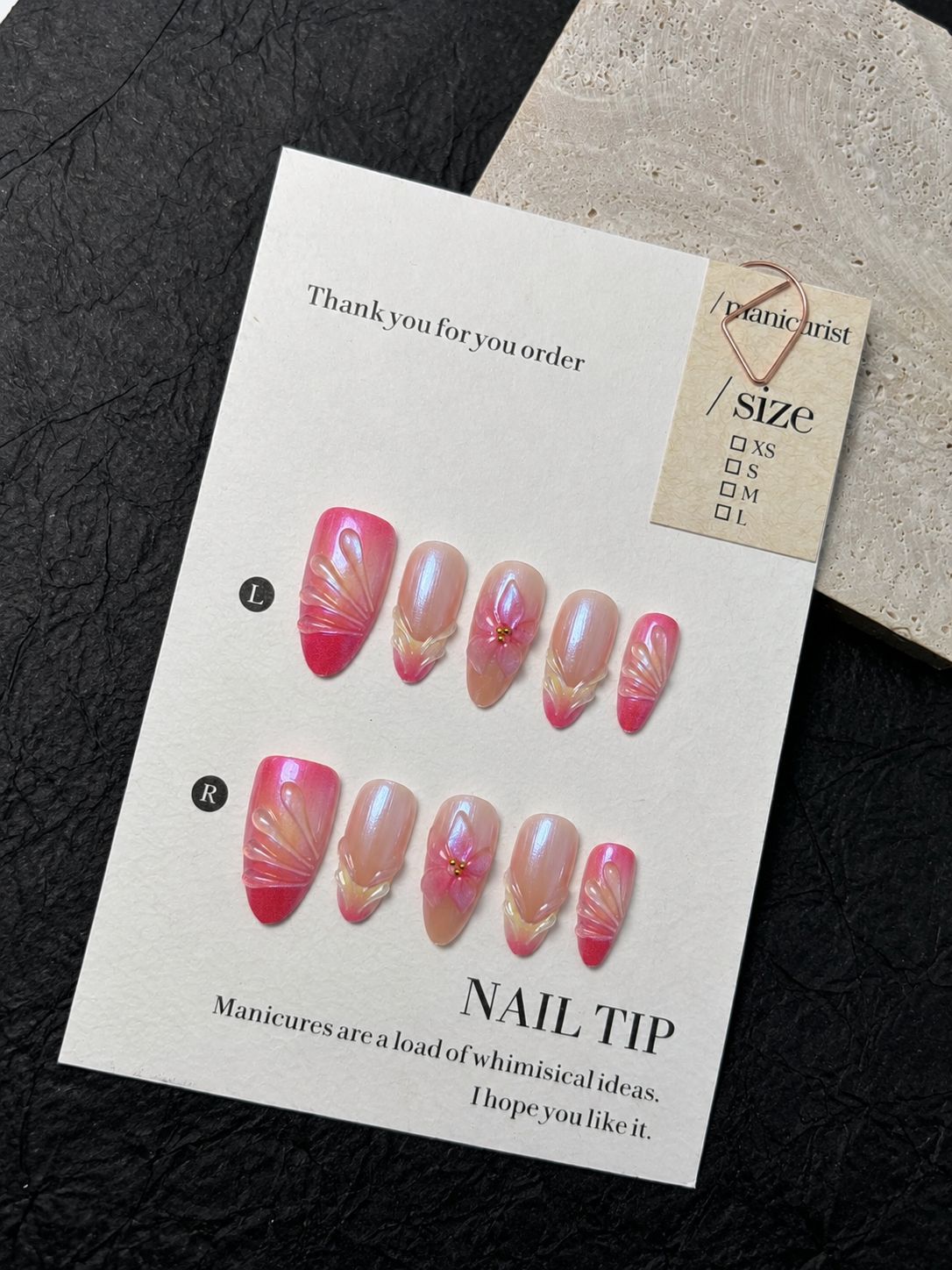 Künstlerisches Floral Press-On Nail Set Brehn