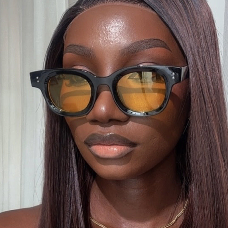 Damen stilvolle Sonnenbrille mit markantem Design und polarisierenden Gläsern Brehn
