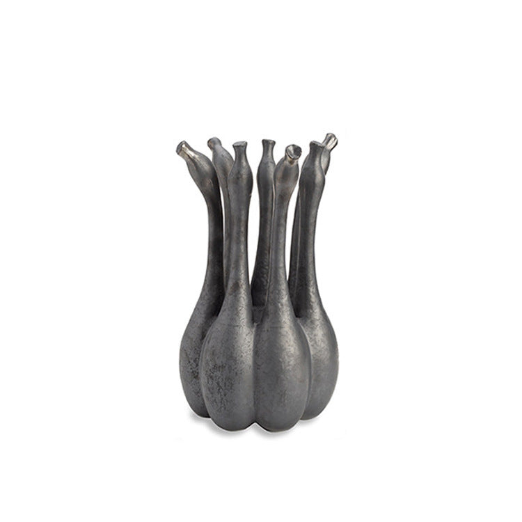 Künstlerischer skulpturaler Blumenhalter