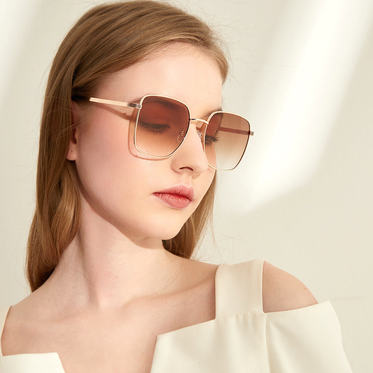 Damen quadratische Sonnenbrille mit elegantem Metallrahmen und verspiegelten Gläsern Brehn