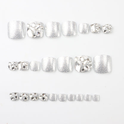 Glamouröse mit Strass besetzte Press-On Zehennagelkunst Brehn