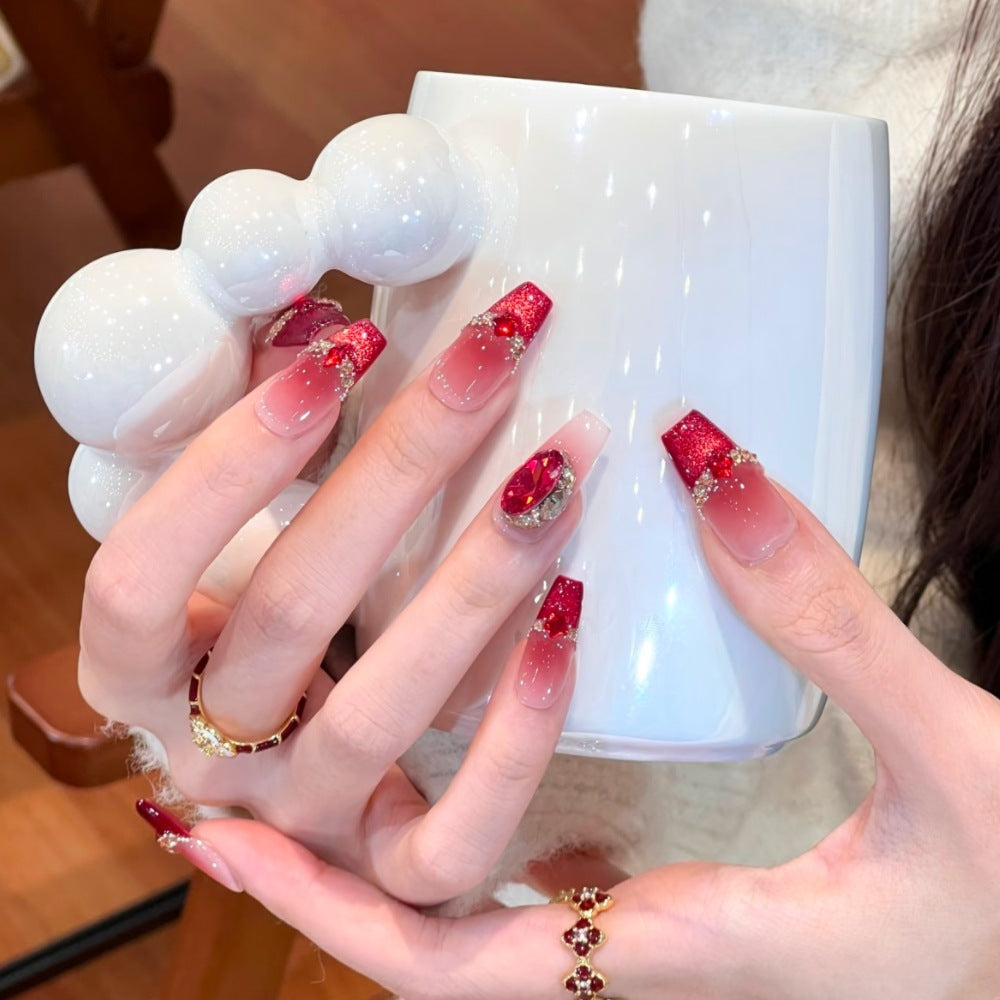 Glamouröses Press-On-Nagelkunstset mit Strass-Akzenten Brehn